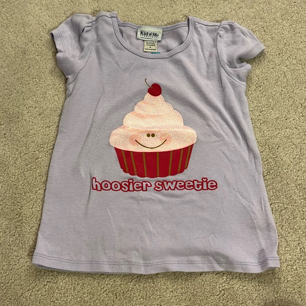 super cute cupcake shirt